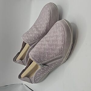 Skechers Side Zip Sport Shoes size 10